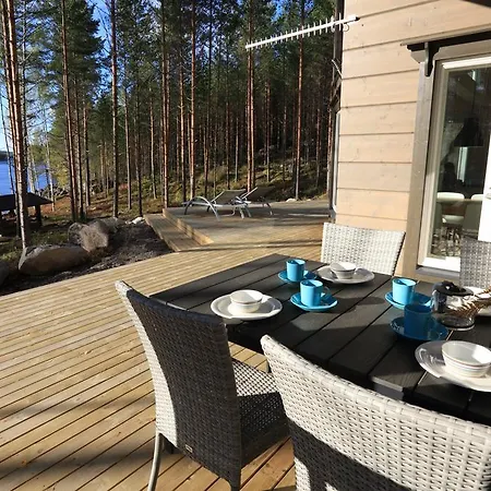 Tukkilahti Lakeside 5 Bedroom With Sauna