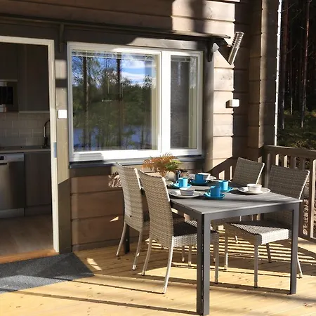 Tukkilahti Lakeside 5 Bedroom With Sauna فيلة Savonranta